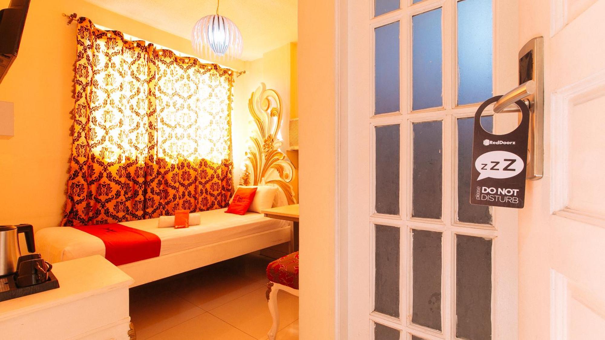 Reddoorz At Manila Venetian Hotel מראה חיצוני תמונה